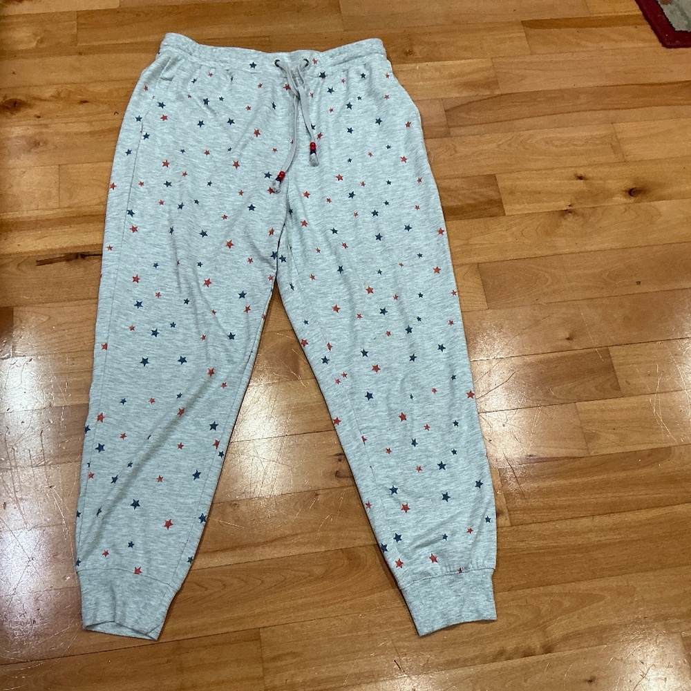 Sweatpants with stars!
